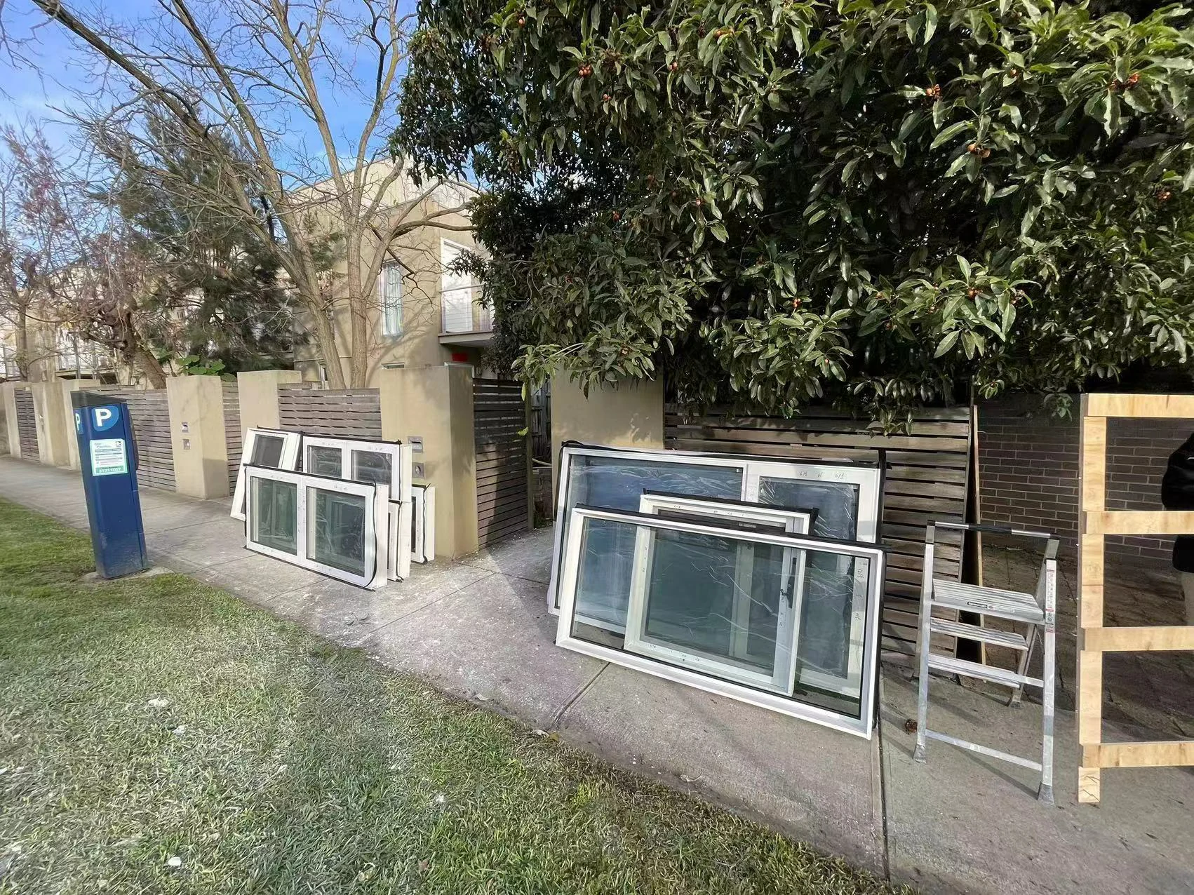 Customized installation project of aluminum alloy Windows